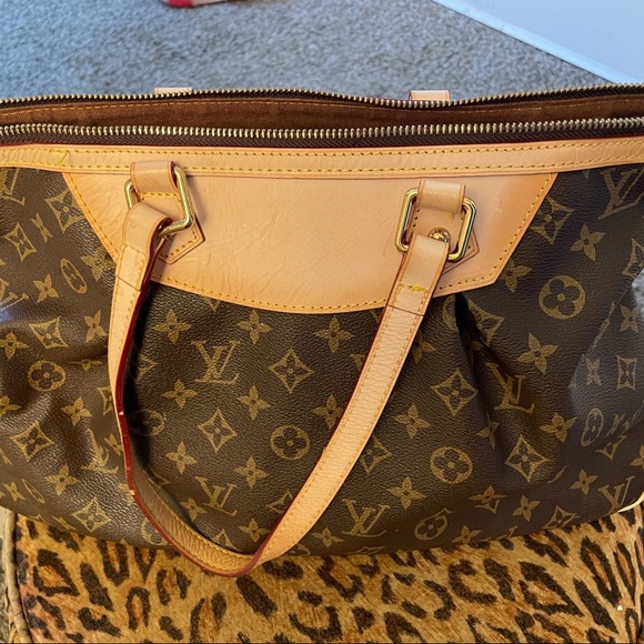 LOUIS VUITTON bag - Picture 3 of 11